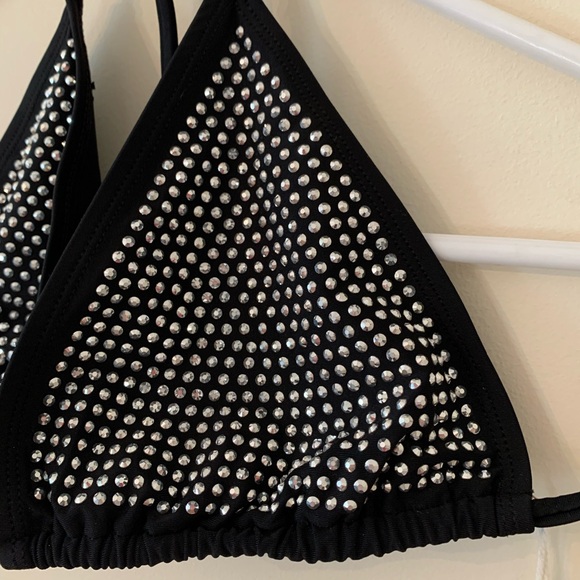 Good American NEW bikini top - Picture 3 of 4